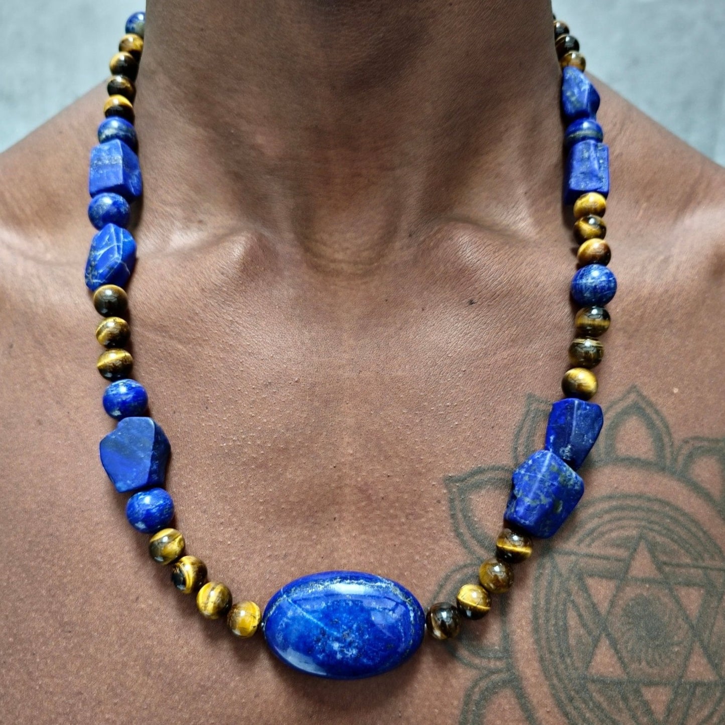 Dunia_Lapis_Tiger_Eye