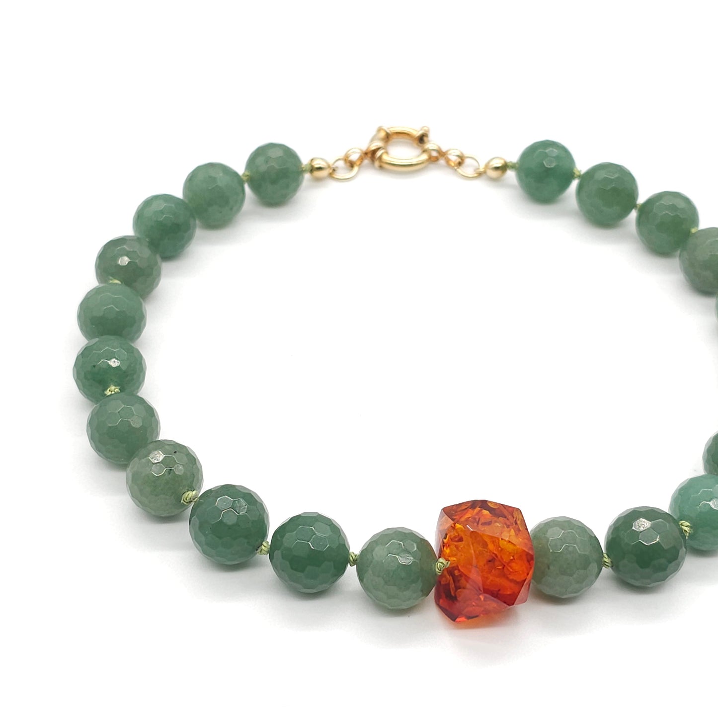 Mmea: Aventurine, Amber