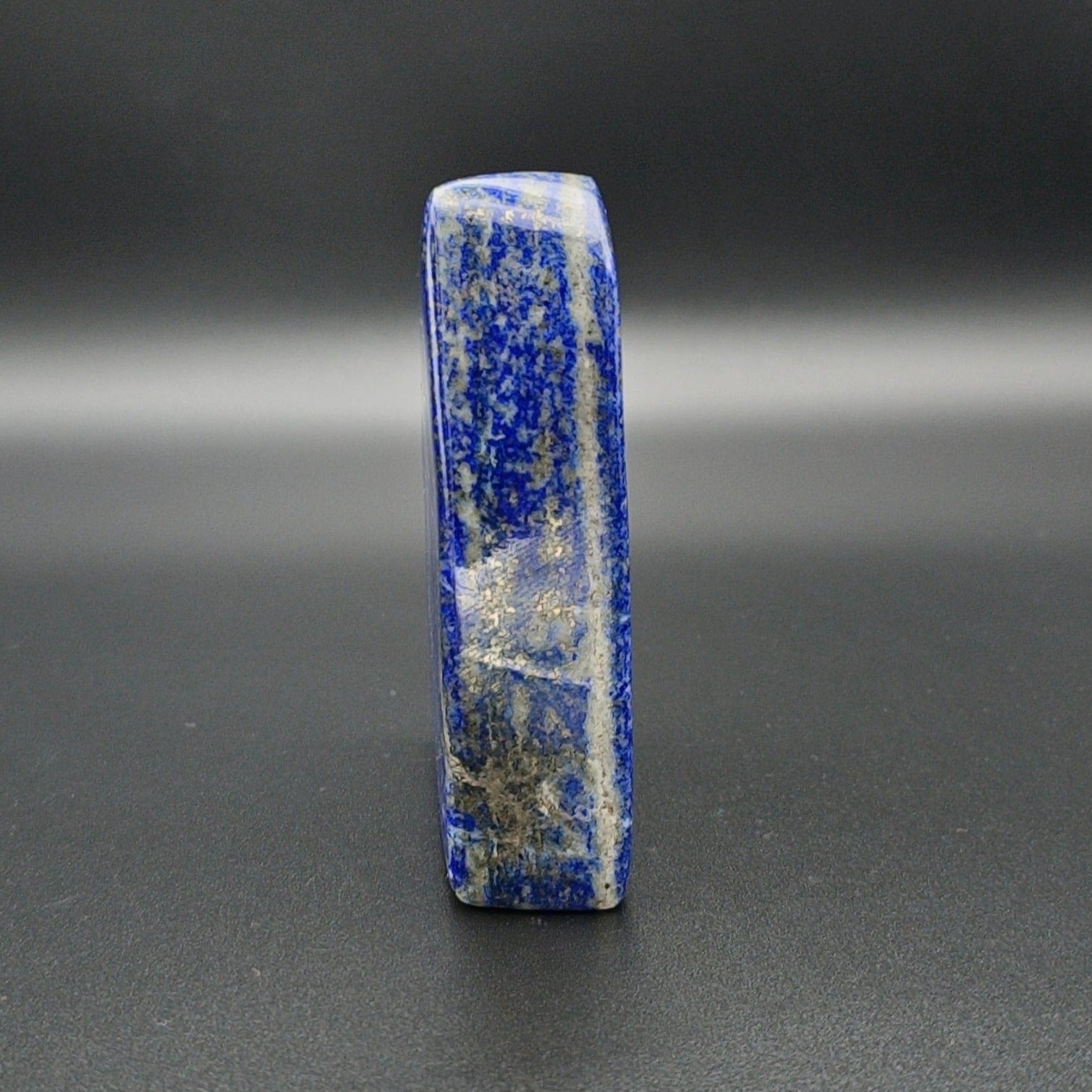 Lapis Lazuli Freiform Nr. 12 - allanit minerals